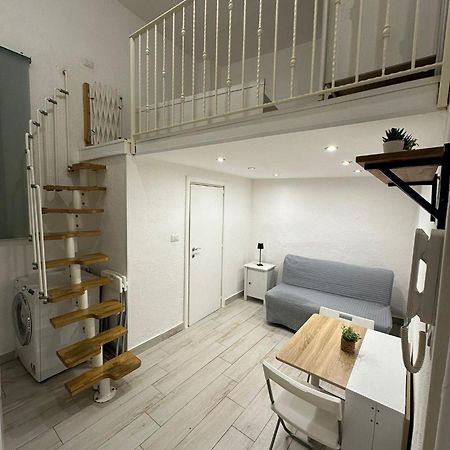 Vesuvia Guest House ナポリ エクステリア 写真