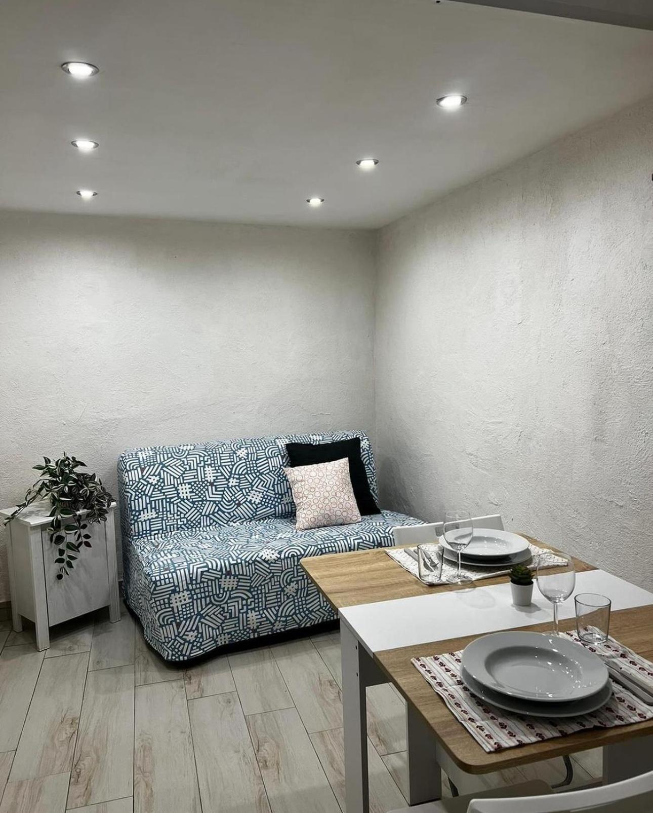 Vesuvia Guest House ナポリ エクステリア 写真